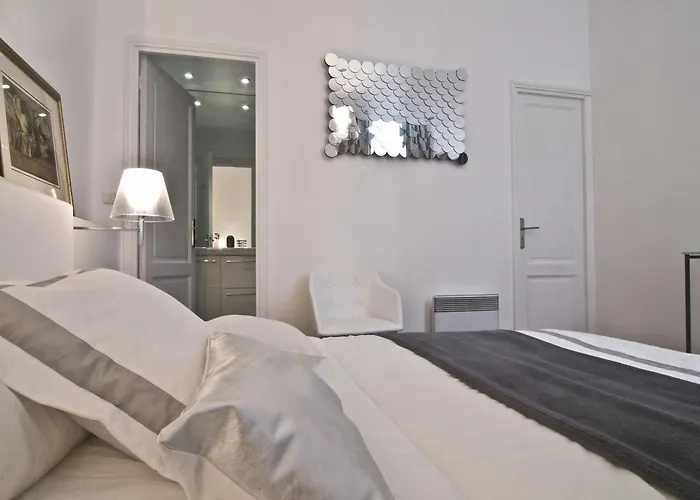 Appartement Le Boudoir 137 *